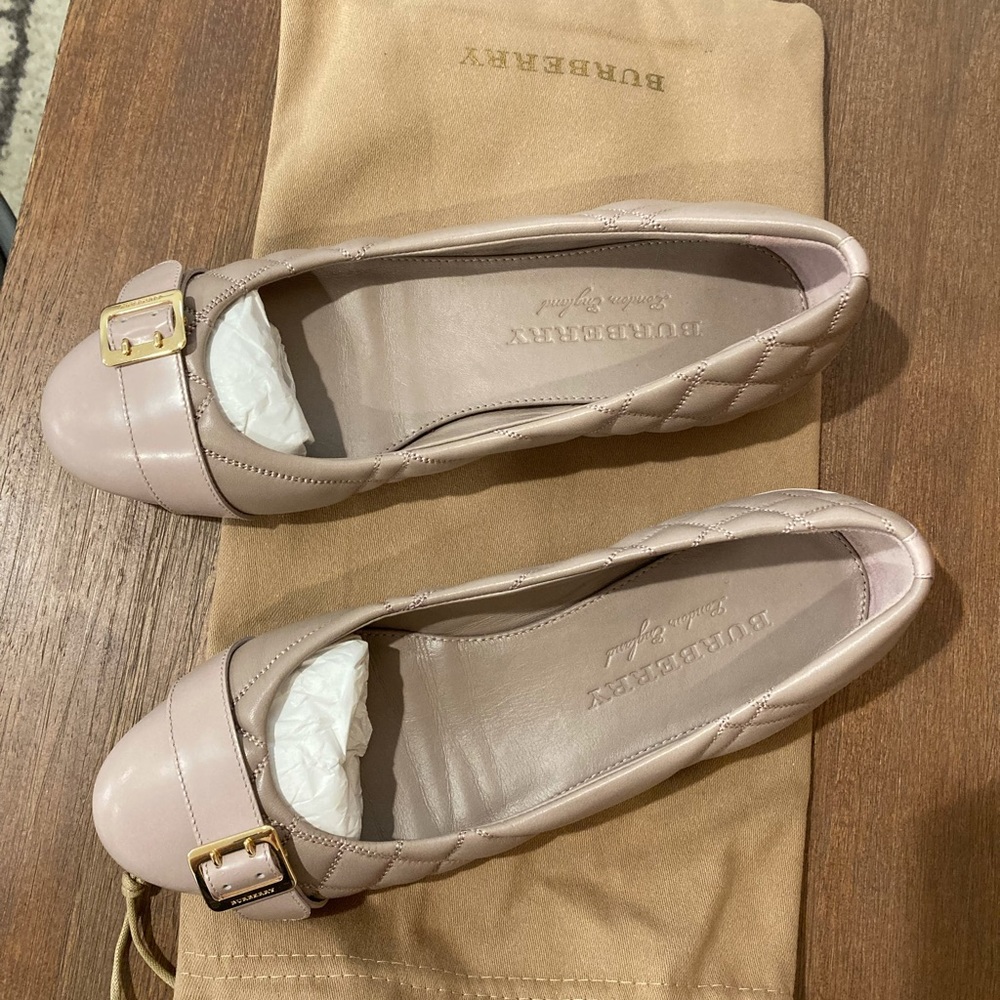 Burberry Avonwick Blush Pink Quilted Leather Flats